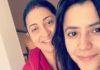 स्मृती इराणी पायी चालत सिद्धिविनायकाच्या चरणी.