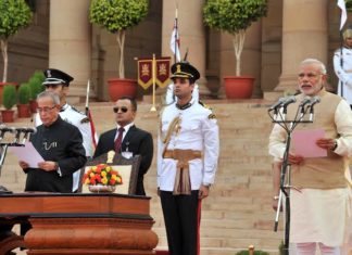 नरेंद्र मोदी सलग दुसऱ्यादा देशाच्या पंतप्रधानपदी; जम्बो मंत्रिमंडळाचा शपथविधी संपन्न, महाराष्ट्राच्या वाट्याला एकूण सात मंत्रीपद.
