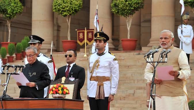 नरेंद्र मोदी सलग दुसऱ्यादा देशाच्या पंतप्रधानपदी; जम्बो मंत्रिमंडळाचा शपथविधी संपन्न, महाराष्ट्राच्या वाट्याला एकूण सात मंत्रीपद.