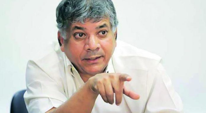 प्रकाश आंबेडकर यांचं वादग्रस्त विधान