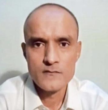 कुलभूषण जाधव यांना आंतरराष्ट्रीय न्यायालयात मोठा दिलासा. भारताचा मोठा नैतिक विजय.