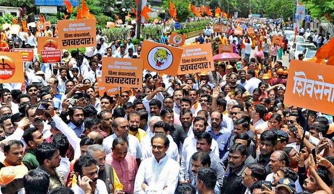 शिवसेना दणका: शेतकऱ्यांच्या कर्जमाफीची यादी लावणार