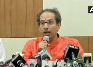 आरे मेट्रो कारशेडला स्थगिती, पदभार स्वीकारल्यानंतर उद्धव ठाकरेंची घोषणा