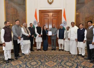दिल्ली हिंसाचार प्रकरणी काँग्रेसचं राष्ट्रपतींना निवेदन; दिल्ली हिंसाचारात आतापर्यंत 34 ठार
