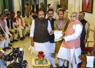मध्य प्रदेशात अस्थिरता