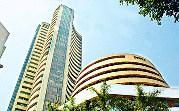 शेअर बाजार कोरोना ग्रस्त , सेन्सेक्स कोसळला