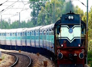 भारतीय रेल्वेची प्रवासी सेवा ३ मे पर्यंत बंदच राहणार