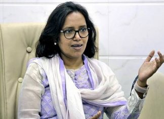 लॉकडाऊन काळात शालेय फी जमा करण्यासाठी सक्ती करू नये – वर्षा गायकवाड