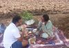शिक्षणमंत्री वर्षा गायकवाड यांच्या ‘या’ फोटोचा सोशल मिडीयात धुमाकूळ
