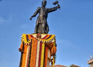 संयुक्त महाराष्ट्र लढ्यातील हुतात्म्यांना मुख्यमंत्री उध्दव ठाकरे यांची आदरांजली