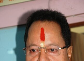ठाण्याचे माजी महापौर अनंत तरे यांचे निधन