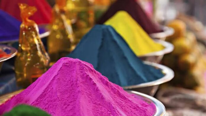 790675-holi
