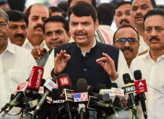 फोन टॅपिंग प्रकरणात देवेंद्र फडणवीस यांची मुंबई पोलीस करणार आज चौकशी