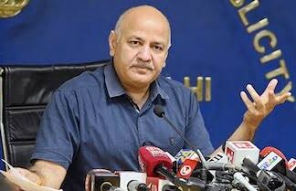 सीबीआयने मनीष सिसोदियावर (Delhi DY CM) केंद्रीय अन्वेषण ब्युरो (CBI) ने छापे टाकले