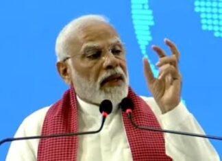 नागपूर -शिर्डी समृद्धी महामार्ग (Samruddhi Mahamarg) पंतप्रधान नरेंद्र मोदी यांच्या हस्ते शुभारंभ: राष्ट्रहित समोर ठेऊन काम करणे गरजेचे , पंतप्रधानांच्या हस्ते अनेक विकास कामांचा शुभारंभ