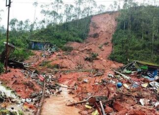 Khalapur Landslide: खालापूर येथे गावावर दरड कोसळली, ३० ते ४० घरे मलब्याखाली सापडली
